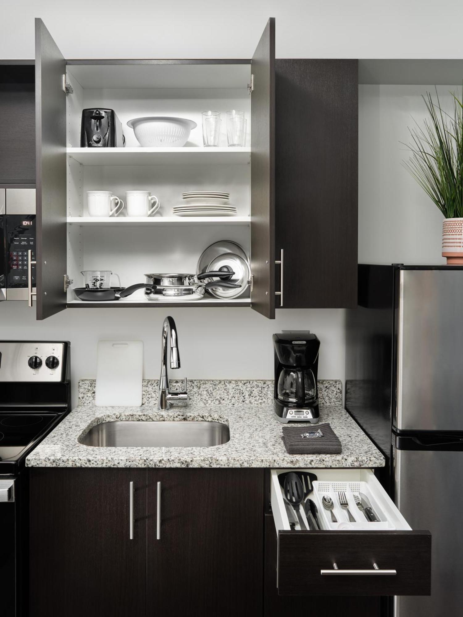 Stayapt Suites Columbus-Fort Benning المظهر الخارجي الصورة